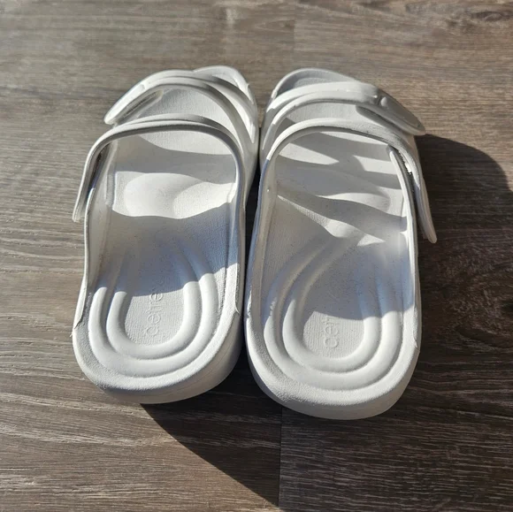Aetrex Janey Sport Slide Sandal, Size 6, White - Picture 4 of 5